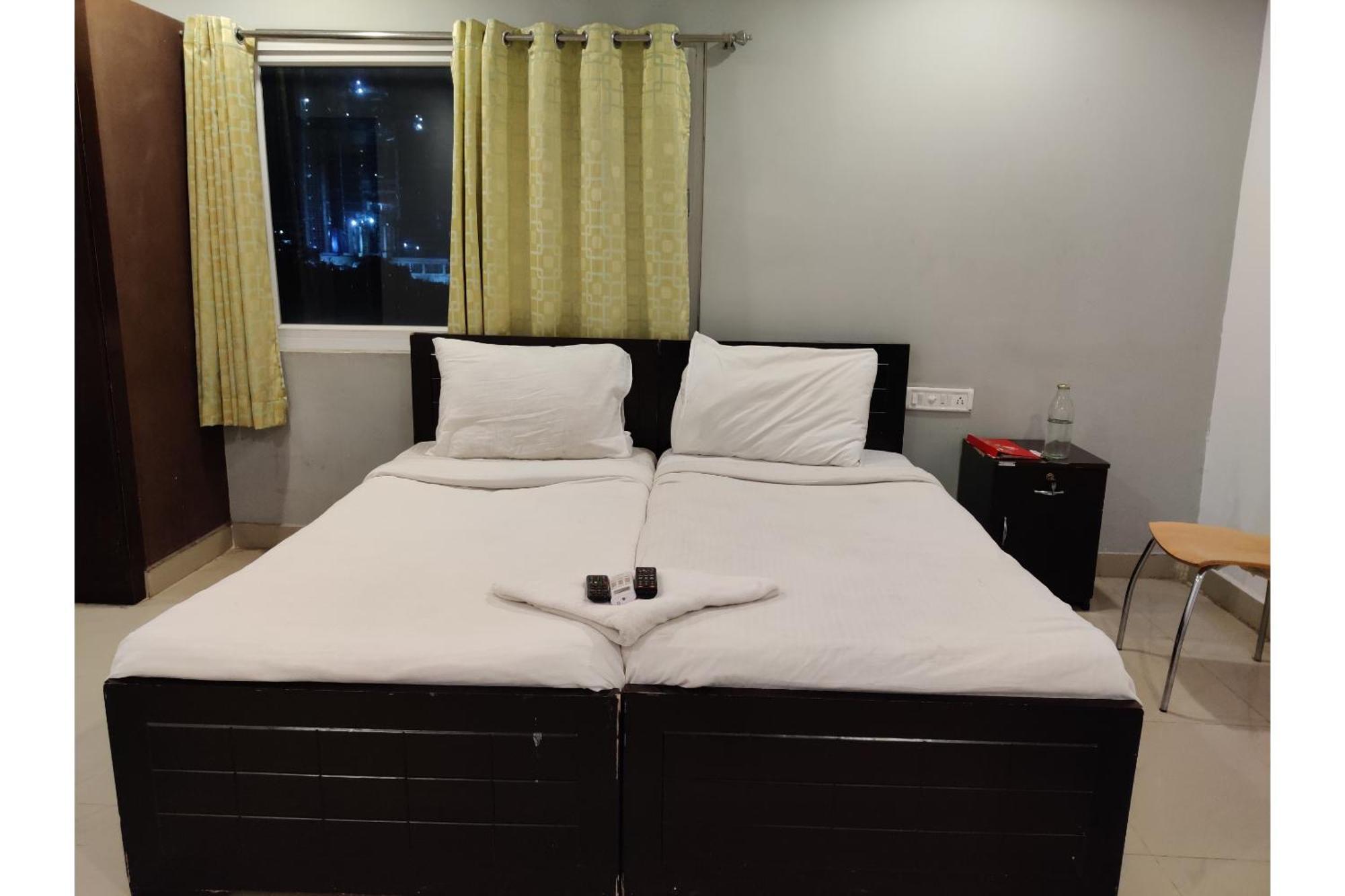 Collection O Jubilee Banjara Suites Hyderabad Exterior foto